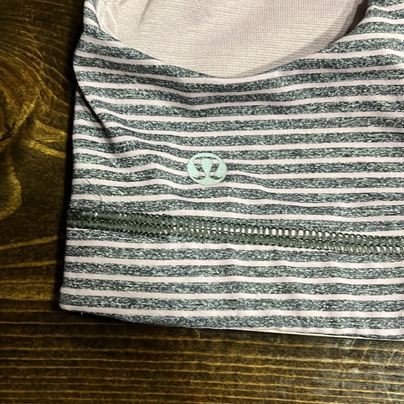 ❤️SOLD❤️Lululemon Hyper Stripe Mauvelous Heathered Black Sports Bra - Picture 3 of 6